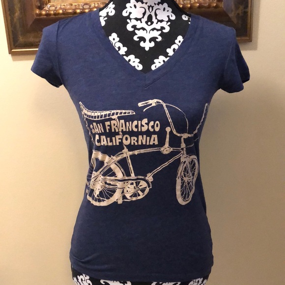 Zenana Outfitters San Francisco Bicycle print v-neck short sleeve t-shirt - Picture 1 of 9